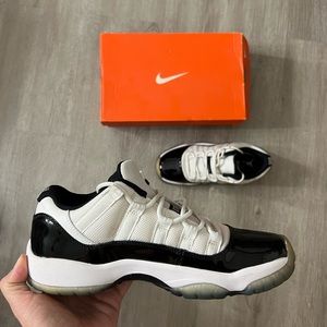 Jordan 11 Retro Low Concord